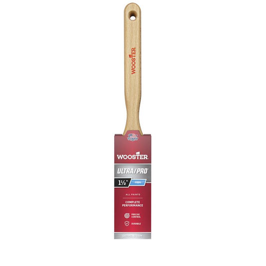 Wooster Ultra/Pro 1-1/2 in. Firm Flat Paint Brush