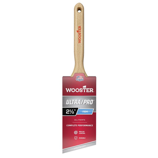 Wooster Ultra/Pro 2-1/2 in. Firm Angle Paint Brush