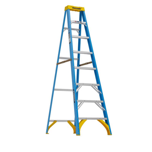 Werner 8 ft. H Fiberglass Step Ladder Type I 250 lb. capacity