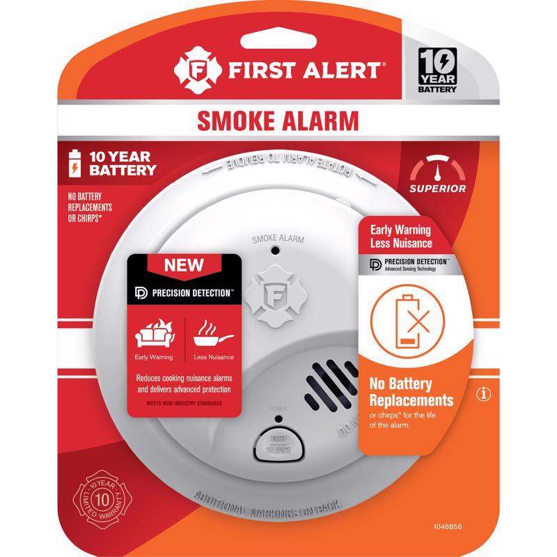 First Alert 10 Year Battery-Powered Ionization Smoke Detector 1 pk