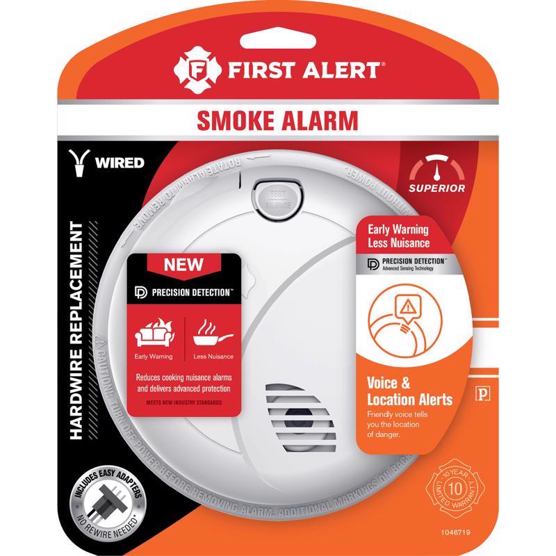 First Alert Voice Alert Hard-Wired Photoelectric Smoke Detector 1 pk