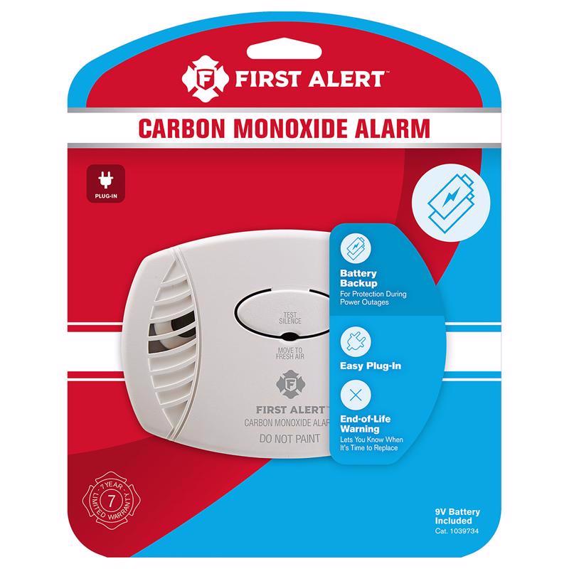 First Alert Plug-In w/Battery Back-up Electrochemical Carbon Monoxide Detector